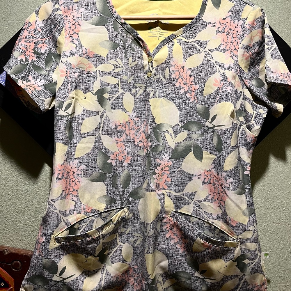 Healing hands scrub top